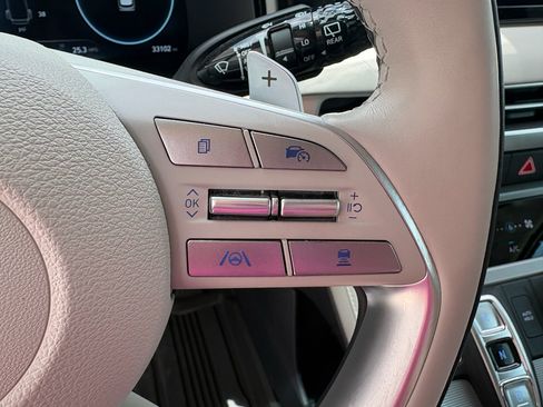 Used 2025 Hyundai Palisade Calligraphy FWD image 8