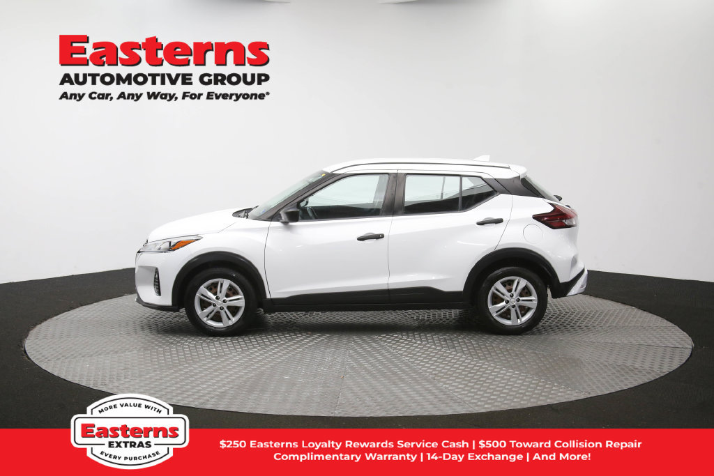 Used 2022 Nissan Kicks S FWD image 59