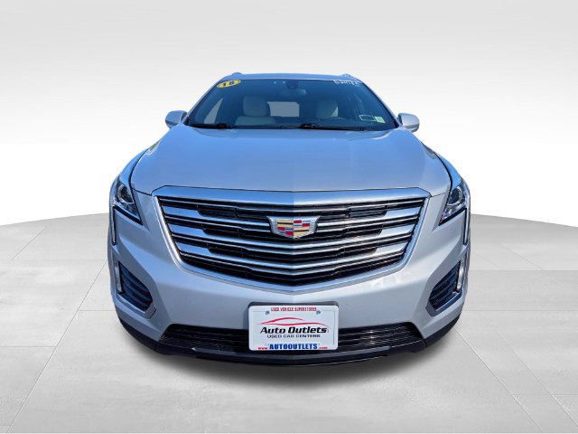Used 2018 Cadillac XT5 AWD image 2