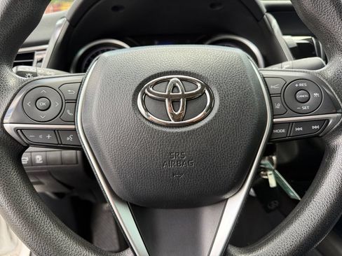Used 2021 Toyota Camry LE w/ Carpet Mat Package (TMS) FWD image 19