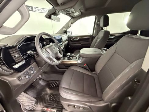 Used 2023 Chevrolet Silverado 1500 RST w/ Convenience Package II AWD/4WD image 12