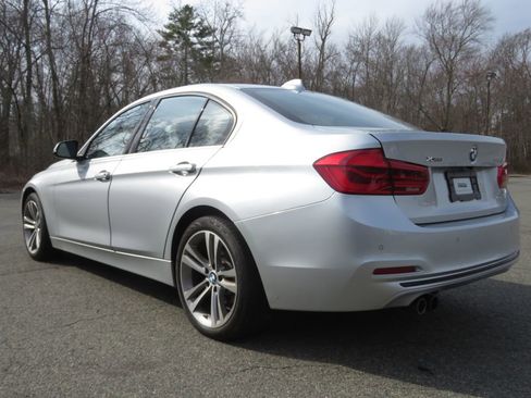 Used 2017 BMW 330i xDrive Sedan image 7