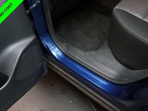 Used 2023 Nissan Rogue SV image 39