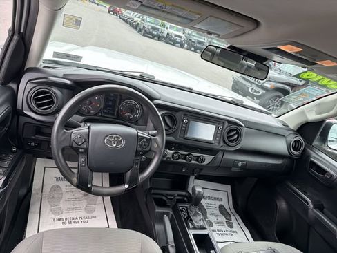 Used 2018 Toyota Tacoma SR w/ SR Convenience Package AWD/4WD image 16