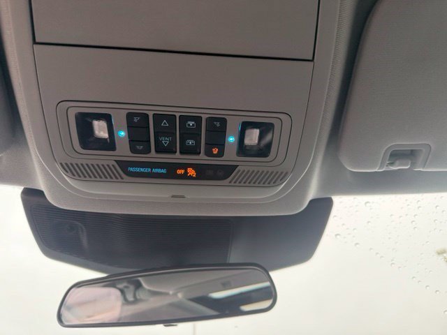 Used 2024 Ford Explorer XLT w/ Equipment Group 202A AWD/4WD image 19
