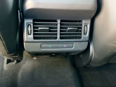 Used 2026 Land Rover Range Rover Evoque S image 19