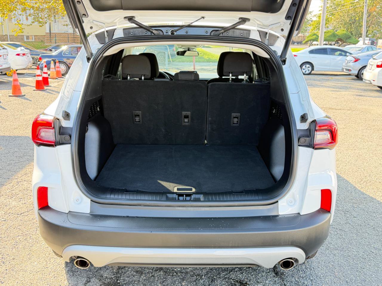 Used 2024 Ford Escape Active AWD/4WD image 32