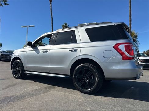 Certified 2021 Ford Expedition XLT image 4