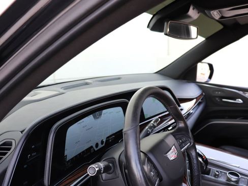 Used 2021 Cadillac Escalade ESV Luxury image 53