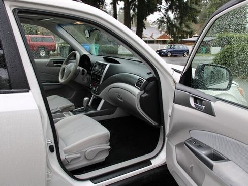 Used 2012 Subaru Forester 2.5X Premium image 14