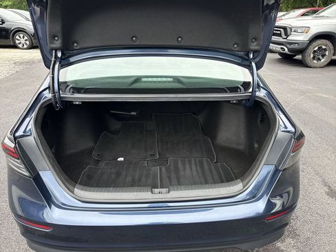 Used 2023 Honda Accord EX image 21