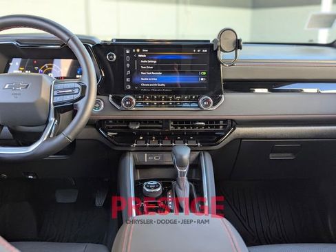 Used 2024 Chevrolet Colorado Z71 w/ LPO, Dark Essentials Package image 24