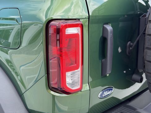 Used 2024 Ford Bronco Black Diamond AWD/4WD image 9