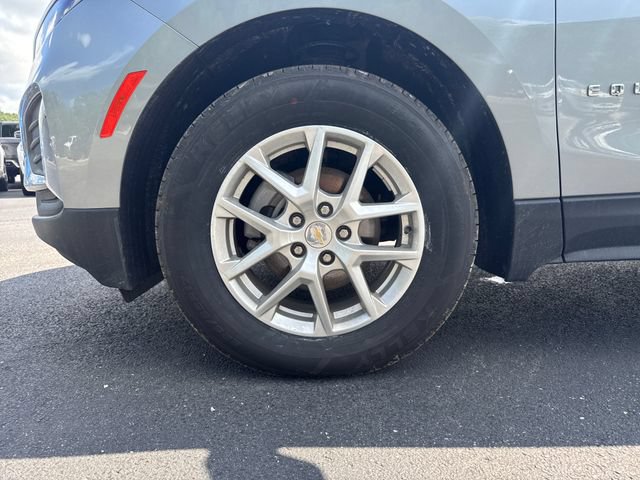 Used 2023 Chevrolet Equinox LT AWD/4WD image 3