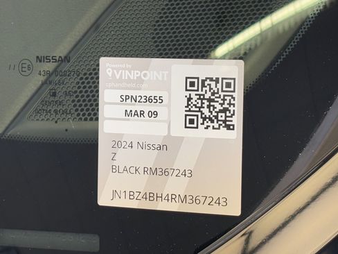 Certified 2024 Nissan Z Performance w/ Floor Mat Package image 29