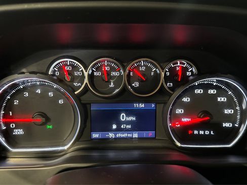 Used 2021 Chevrolet Silverado 1500 LT Trail Boss w/ Bed Protection Package image 27