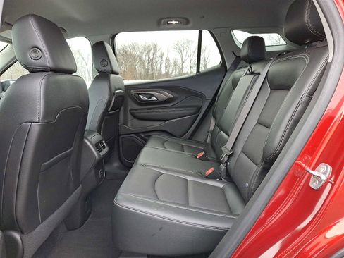 Used 2023 GMC Terrain SLT w/ Elevation Edition image 10