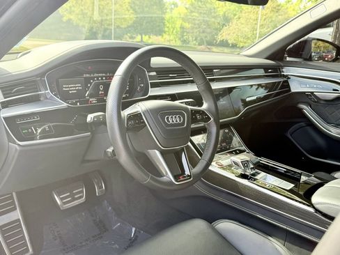 Used 2023 Audi S8 4.0T w/ S8 Executive Package image 40