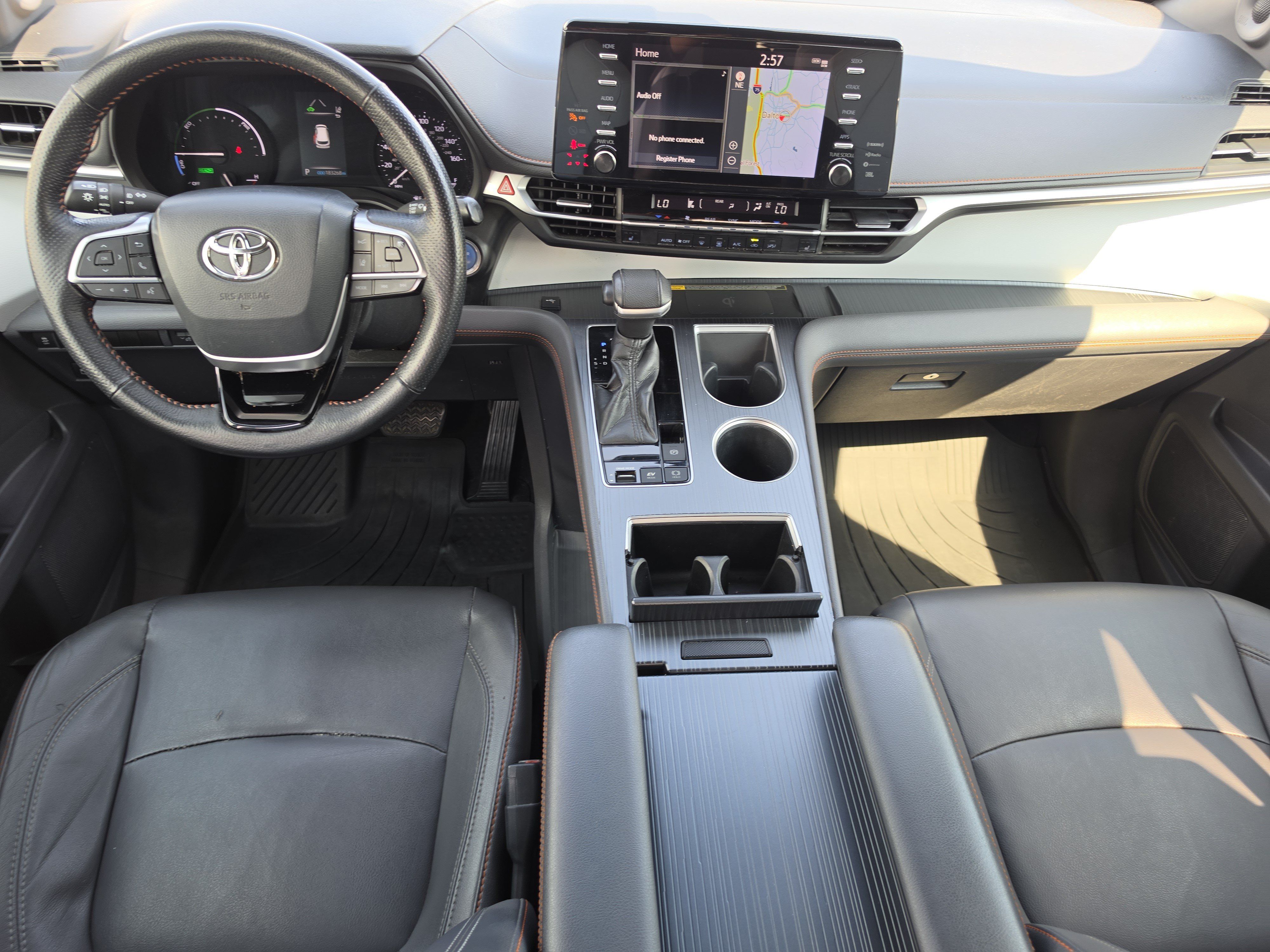 Used 2021 Toyota Sienna XSE w/ XSE Plus Package FWD image 8