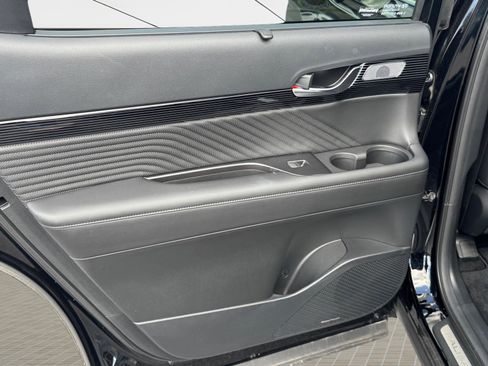 Used 2025 Hyundai Palisade Calligraphy image 18