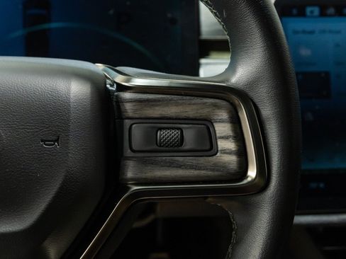 Used 2022 Rivian R1T Adventure AWD/4WD image 34