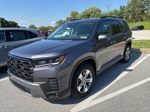Certified 2026 Honda Pilot EX-L image 3