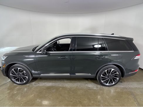 Used 2023 Lincoln Aviator Reserve w/ Equipment Group 201A image 17