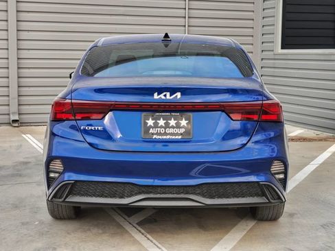 Used 2024 Kia Forte LXS w/ LXS Technology Package FWD image 7