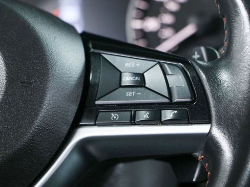 Used 2024 Nissan Altima 2.5 SR FWD image 14