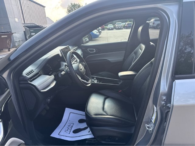 Used 2024 Jeep Compass Limited AWD/4WD image 9
