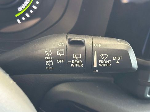 Used 2024 Jeep Wrangler Unlimited Sahara w/ Technology Group AWD/4WD image 26