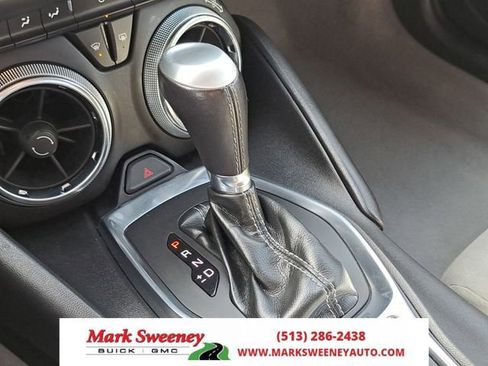 Used 2019 Chevrolet Camaro LT RWD image 21