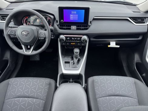 New 2025 Toyota RAV4 XLE image 4