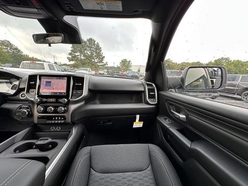 New 2026 RAM 1500 Express AWD/4WD image 28