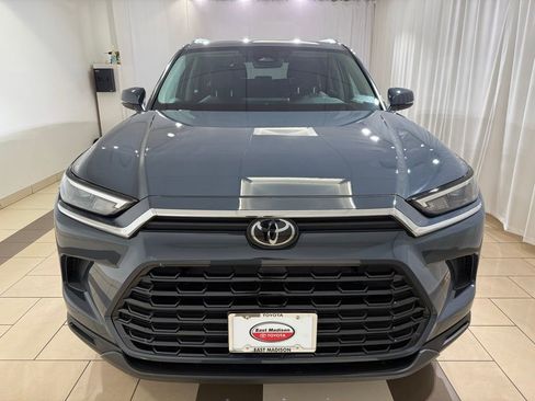 Certified 2024 Toyota Grand Highlander AWD image 8