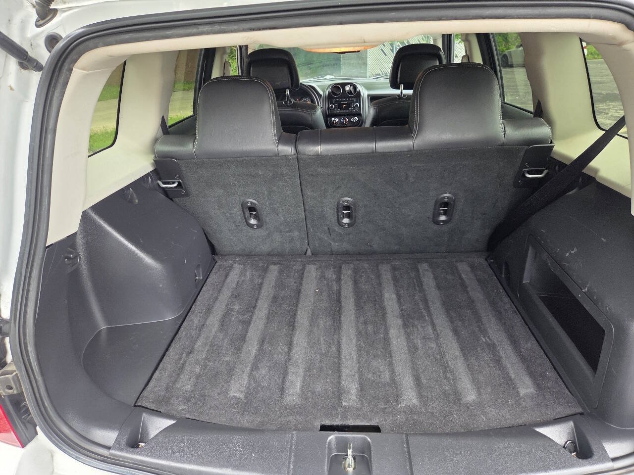 Used 2016 Jeep Patriot Sport w/ Power Value Group FWD image 15