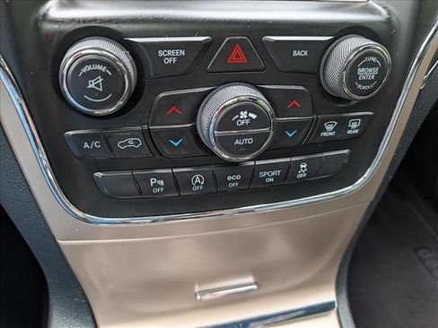 Used 2016 Jeep Grand Cherokee Limited w/ Luxury Group II AWD/4WD image 40