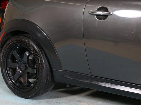 Used 2013 MINI Cooper S FWD image 17