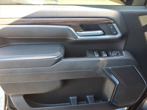 Used 2025 Chevrolet Silverado 2500 LT image 13