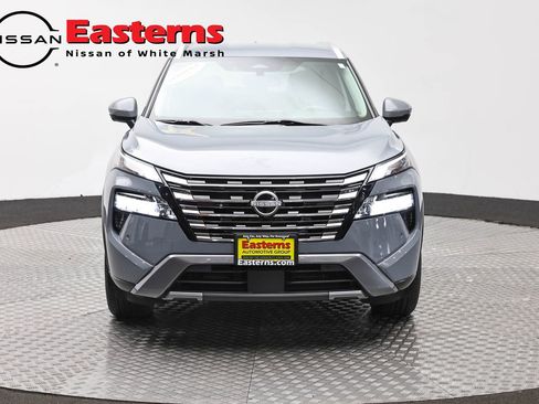Used 2024 Nissan Rogue SL AWD/4WD image 2