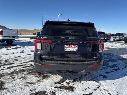 Used 2025 Ford Explorer Active image 6