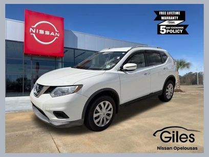 Used 2016 Nissan Rogue S w/ Appearance Package