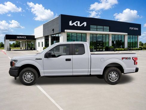 Used 2018 Ford F150 XL w/ Equipment Group 101A Mid AWD/4WD image 8
