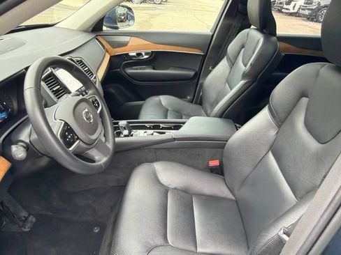 Used 2023 Volvo XC90 B6 Plus AWD/4WD image 14