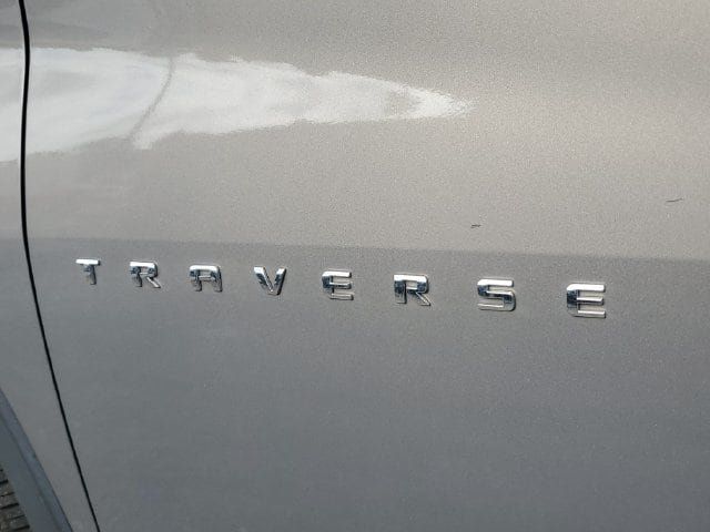 Used 2018 Chevrolet Traverse LT FWD image 7