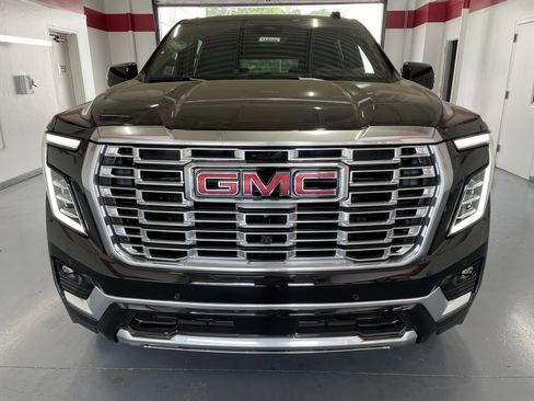 New 2026 GMC Yukon XL Denali w/ Denali Reserve Package image 2
