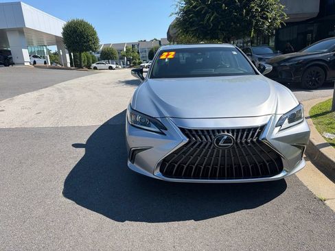 Used 2022 Lexus ES 350 w/ Premium Package FWD image 4