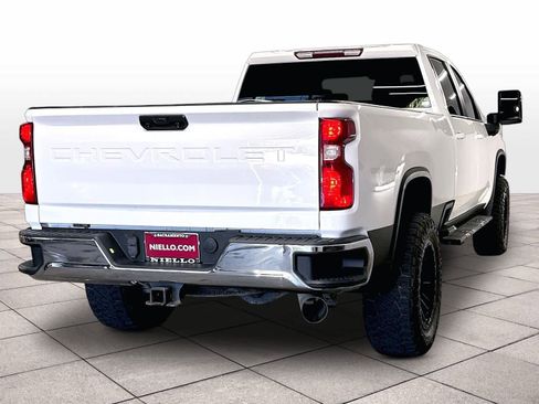 Used 2021 Chevrolet Silverado 2500 LT w/ Convenience Package AWD/4WD image 14