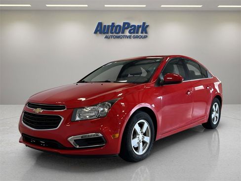 Used 2016 Chevrolet Cruze LT image 3