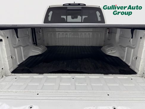 Used 2022 Nissan Titan SV AWD/4WD image 18